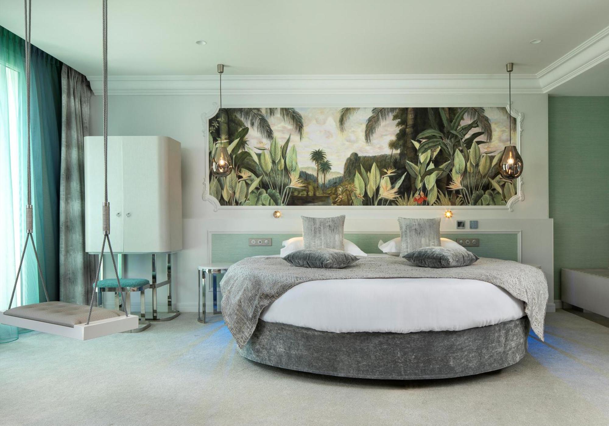 Luxury Room – Extravagant Jacuzzi Balcony
