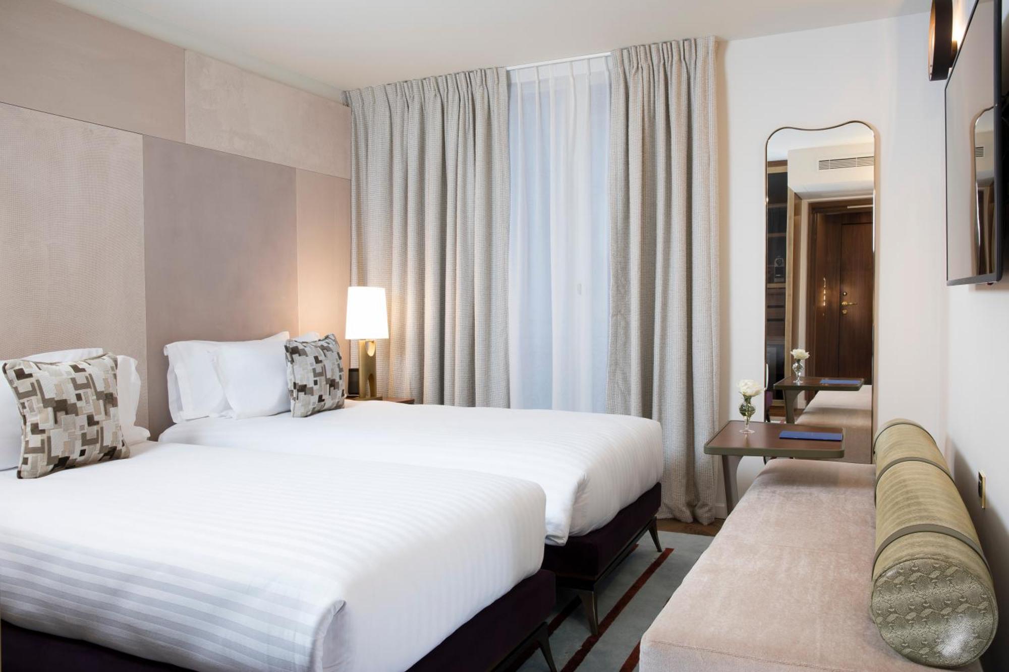 Superior Connecting Rooms