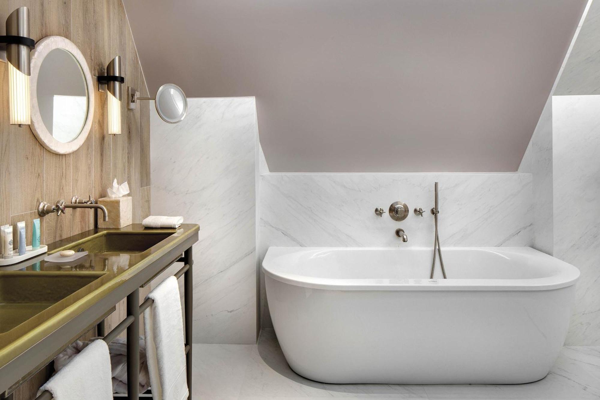 Deluxe Junior Suite