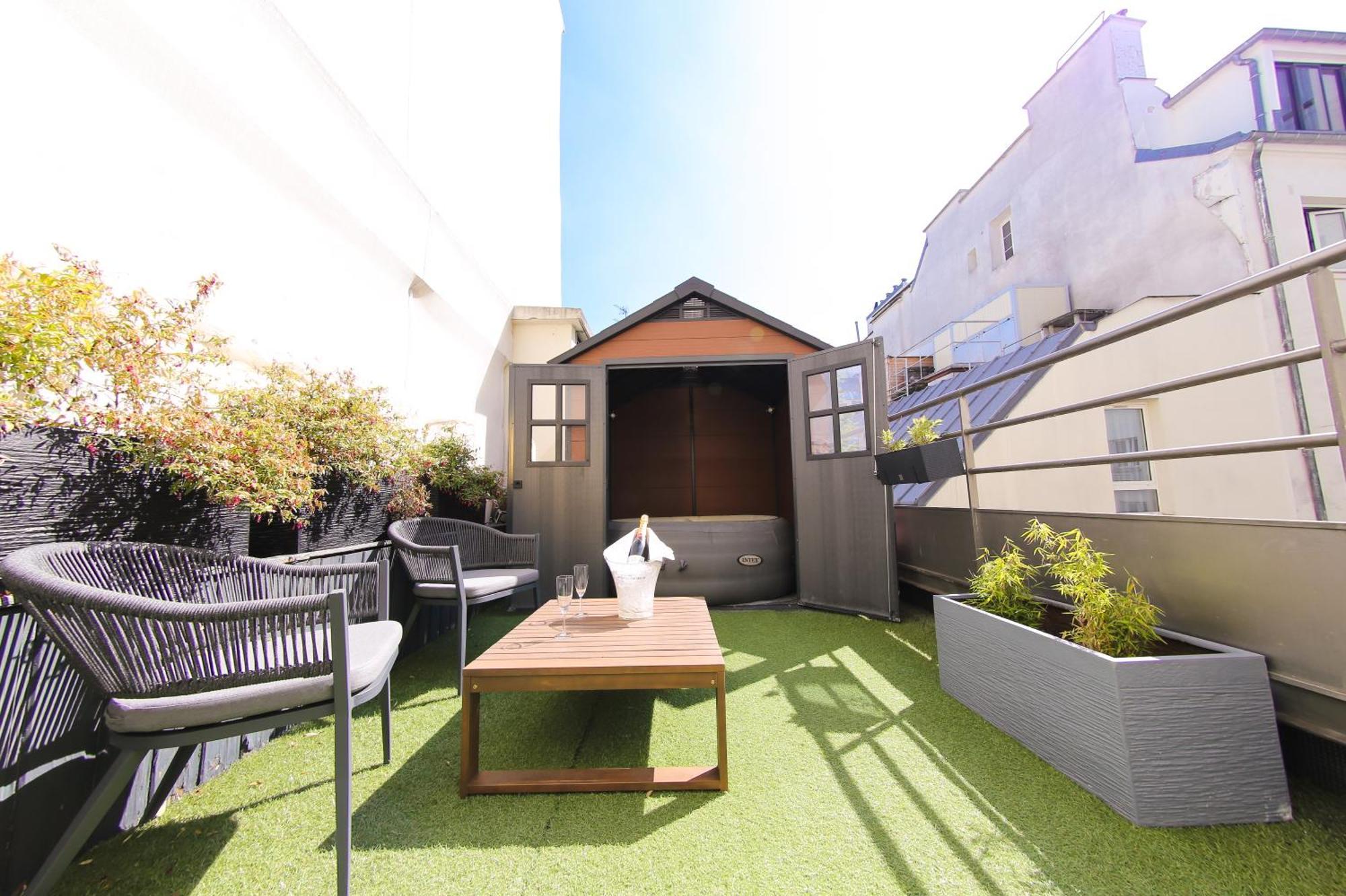 Loft Terrace Jacuzzi