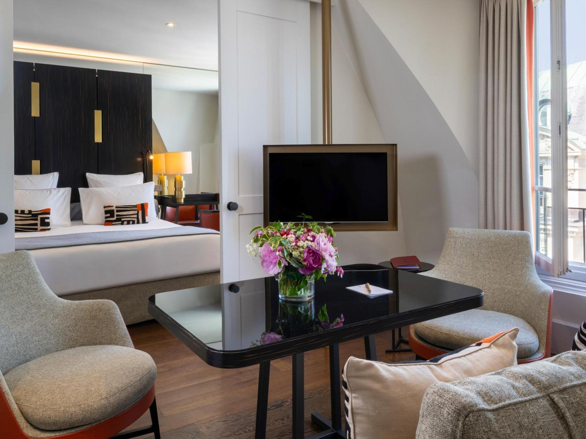 Junior Suite with Free Bottle of Champagne,1742576085:JPEG