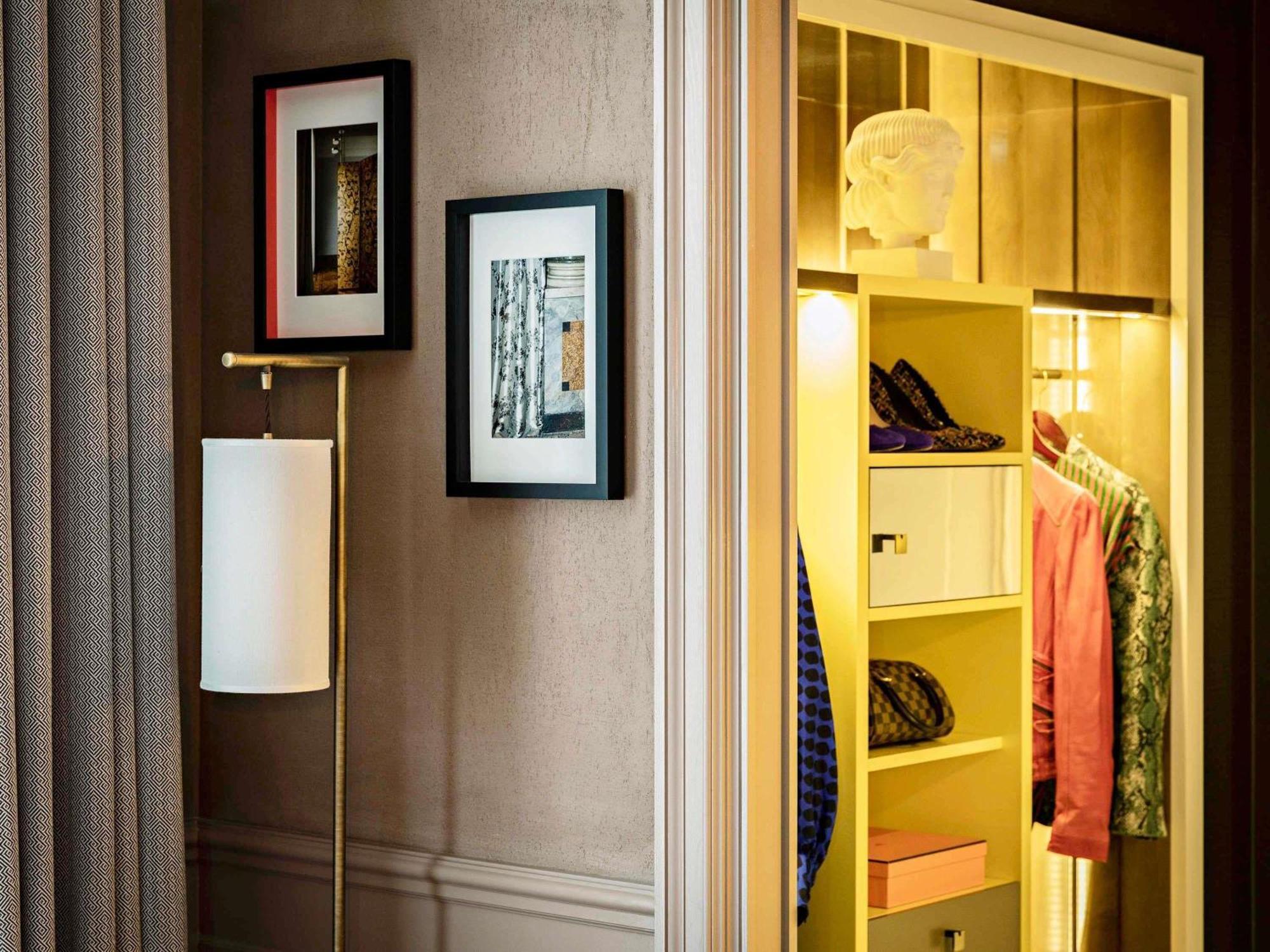 Two-Bedroom Opera Family Suite