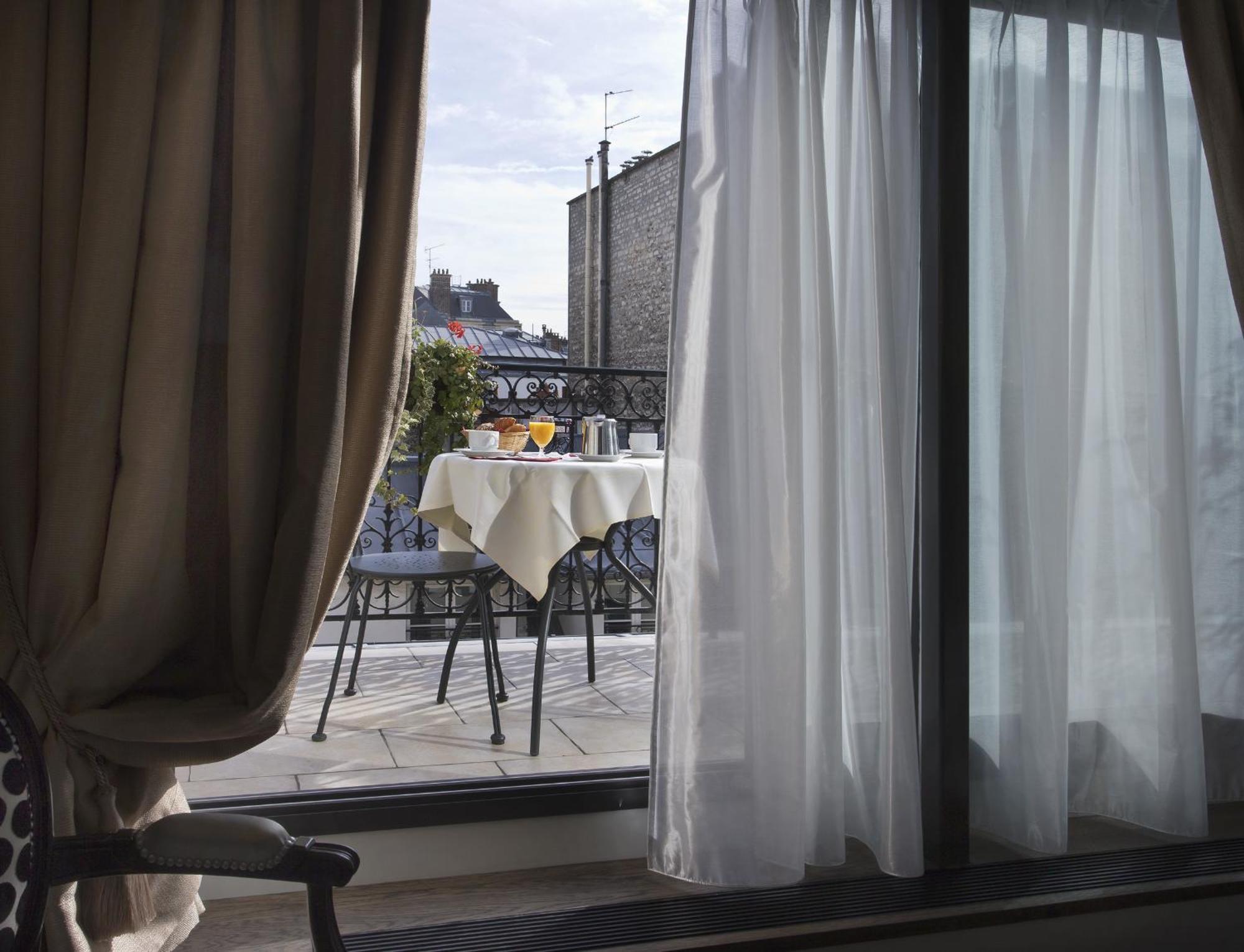 Junior Suite with Terrace