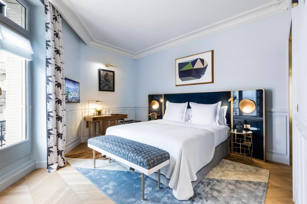 Deluxe Room,762325108:JPEG