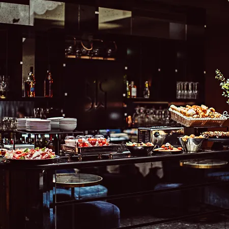 Monsieur Cadet Hotel & Spa-3