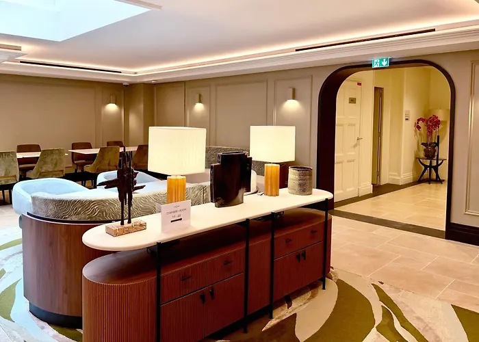 Hotel Le Mathurin Paris